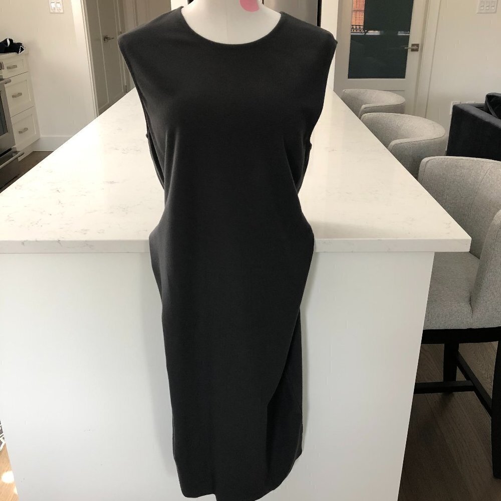 Vince Sleeveless Crew Neck Viscose Blend Knit Sheath Midi Dress Gray Size L